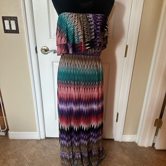 Sundress - Picture 3 of 4